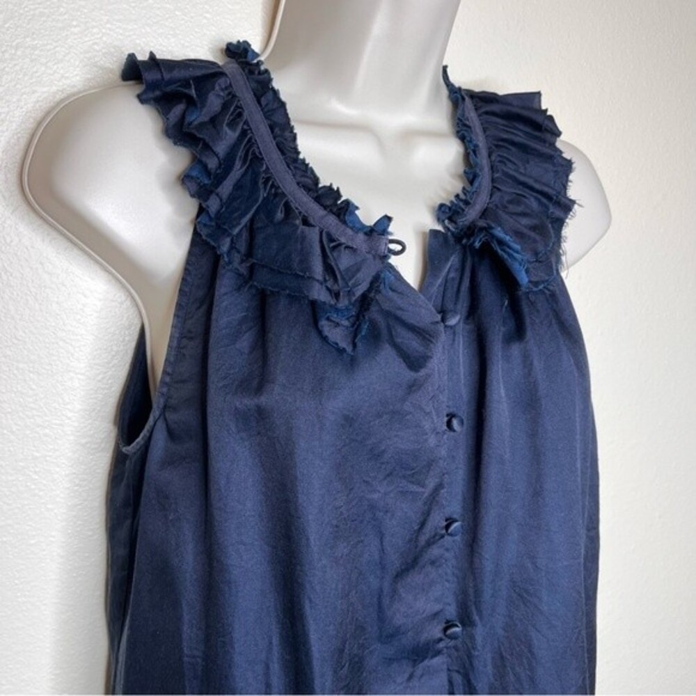 Banana Republic Silk Blend Sleeveless Raw Edge Ruffle Neck Navy Top Women Small - Picture 2 of 11